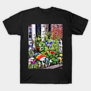 New Hope PA - Garden of Ceramic Mushrooms T-Shirt